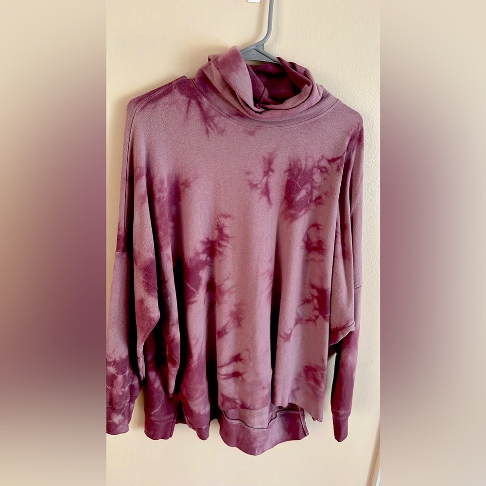 Victoria’s Secret PINK Sweatshirt size Medium